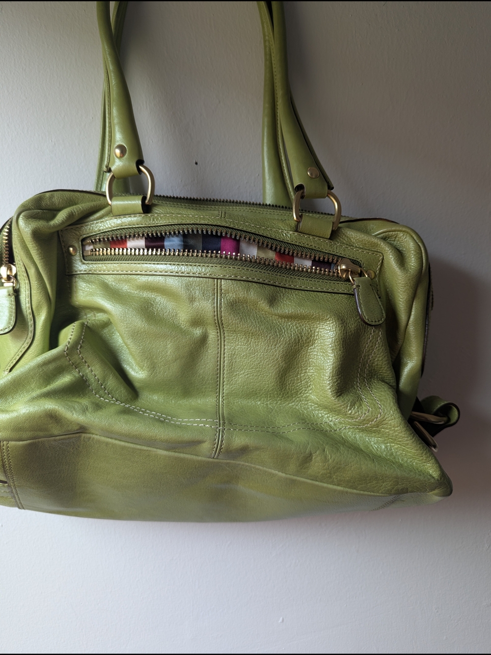 Coach Limited Edition Green Leather Shoulder Satchel with Turn-Lock Pockets - Picture 5 of 8